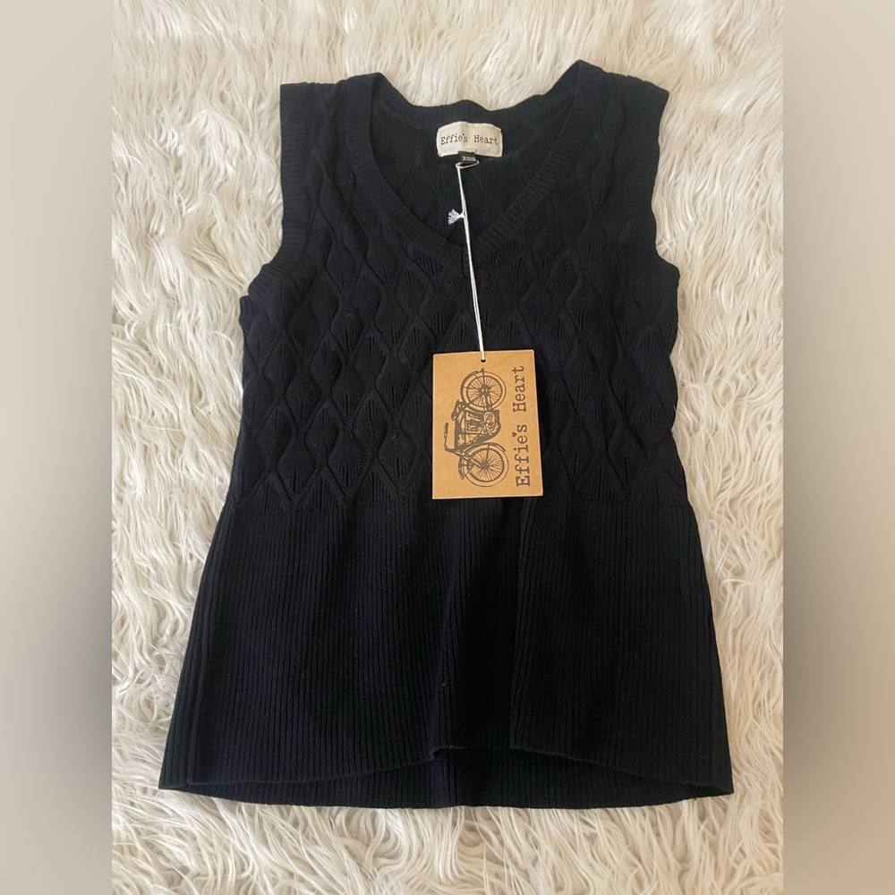 Effie’s Heart Joni Top
NWT size XS/SM 
Knit sweater top